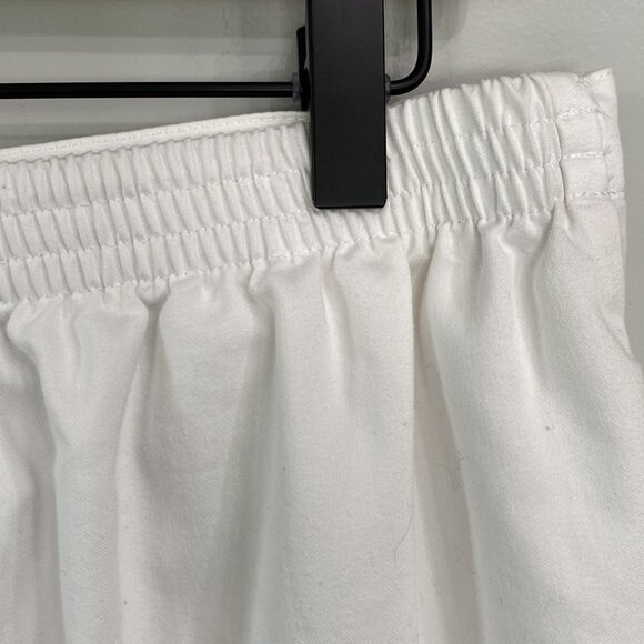 Alfred Dunner Lace Crochet Hem Detail Elastic Waist Cropped Pull On Pant Stretch - Picture 5 of 11